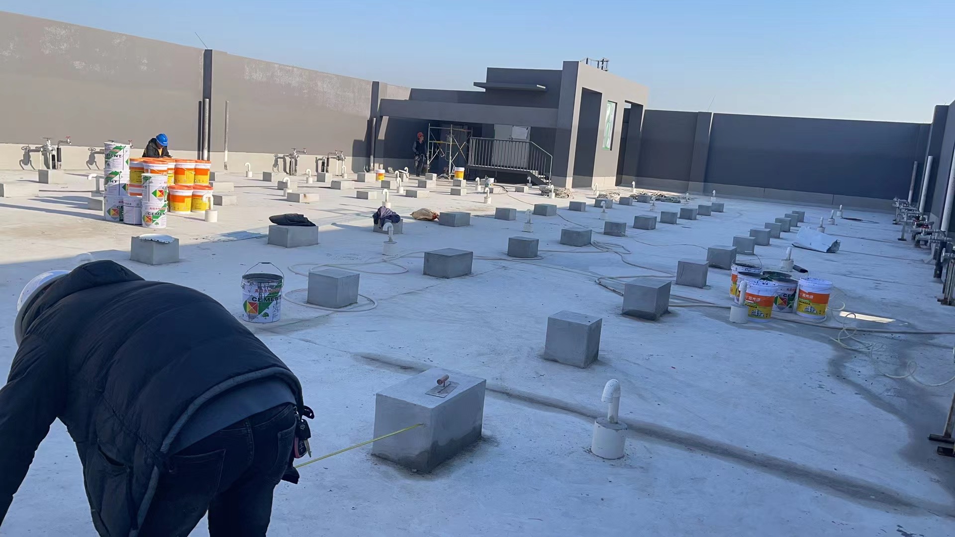 热烈庆祝武汉市红阳正德科技有限公司签约某机电学院热水工程！